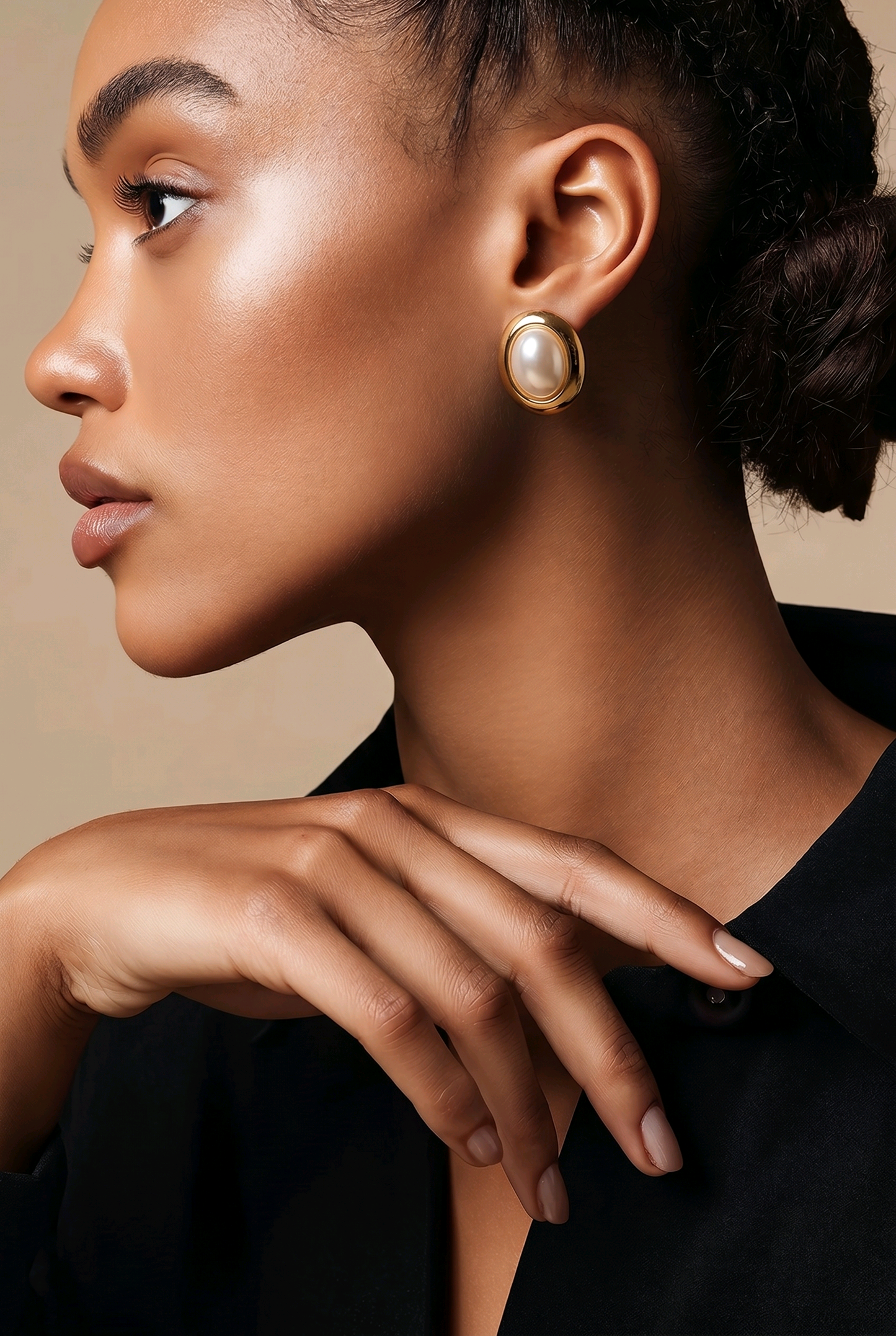 Oval Faux Pearl Earrings for Elegant Style and Sophistication